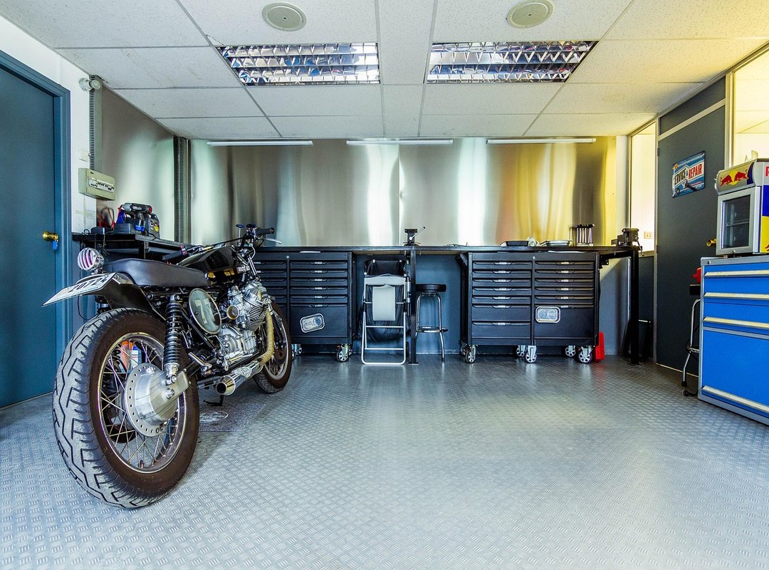 motorcycle chain maintenance