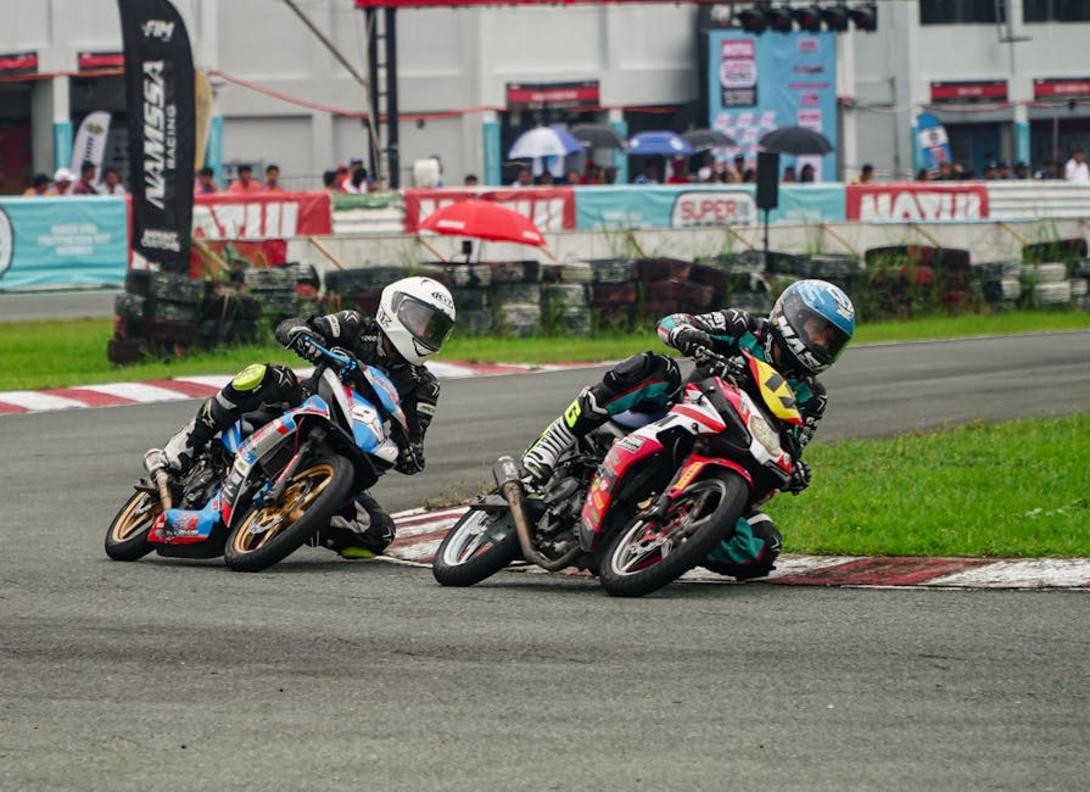 motorcycle racing