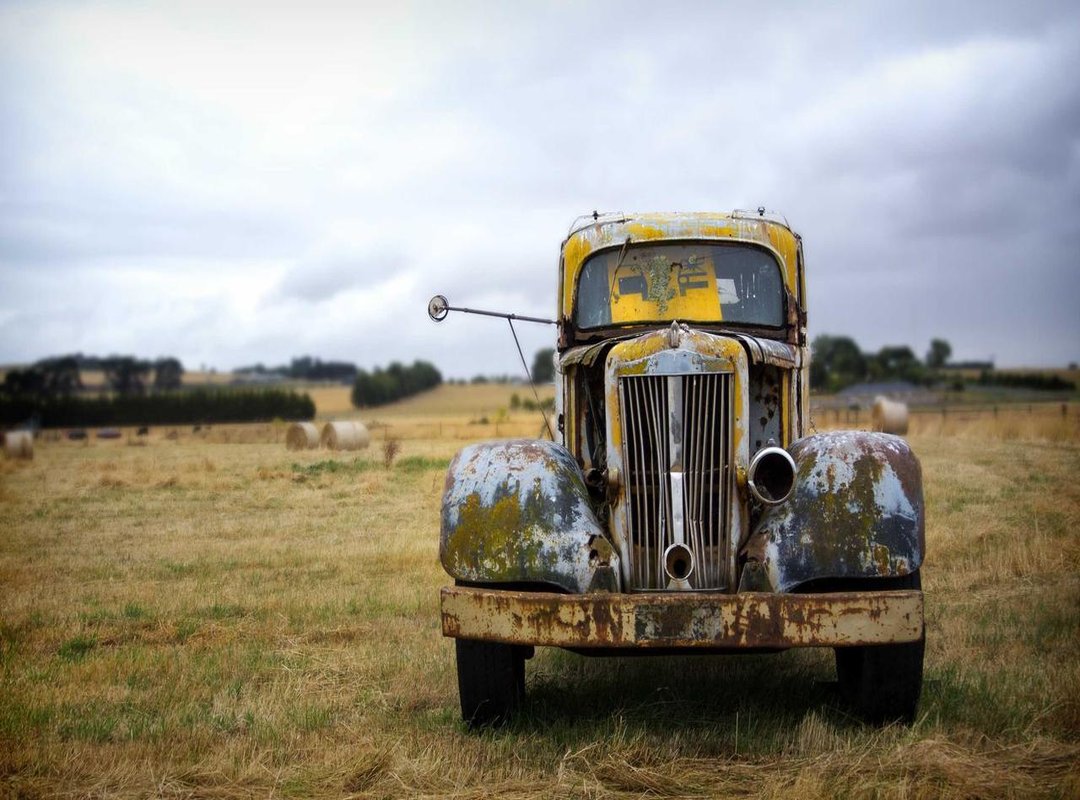 Daily Styling and Upkeep: Keeping Your Cut Fresh